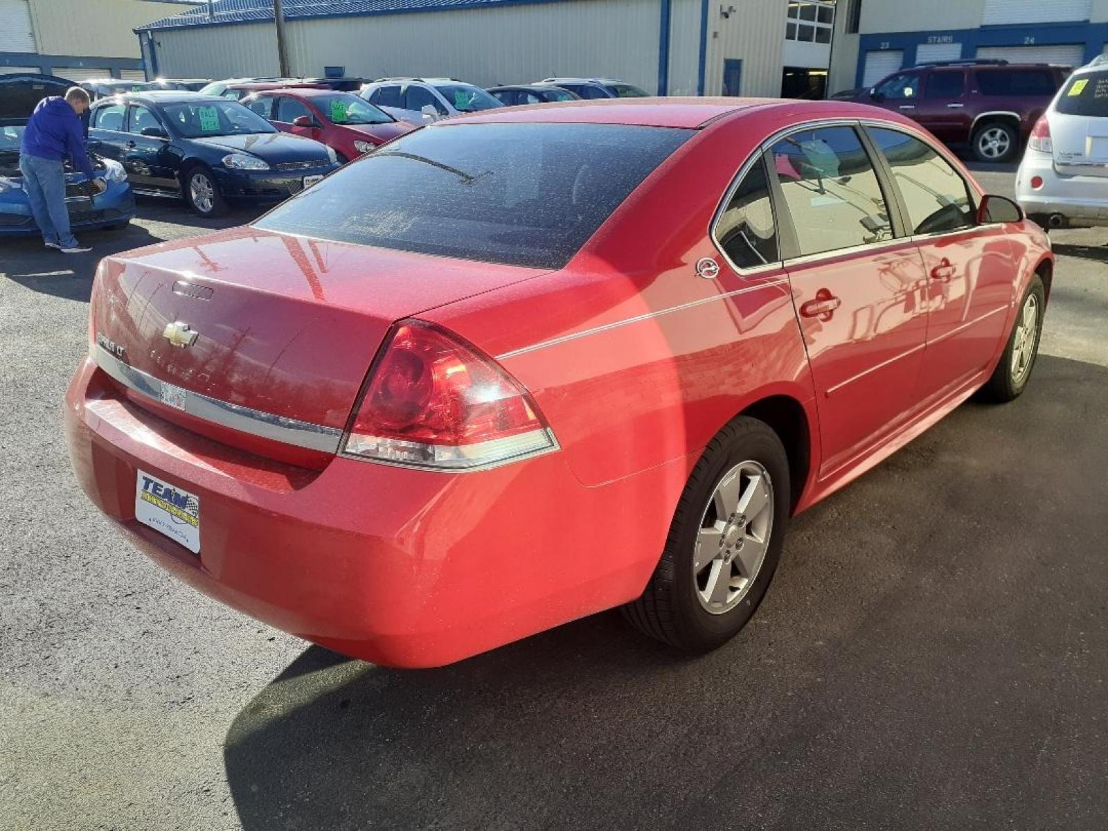 2009 Chevrolet Impala (2G1WT57N191) , located at 2015 Cambell Street, Rapid City, SD, 57701, (605) 342-8326, 44.066433, -103.191772 - CARFAX AVAILABLE - Photo #3